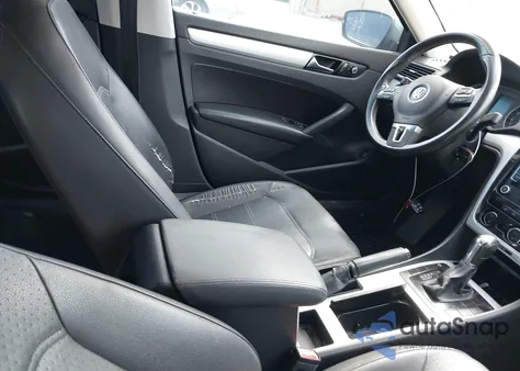 2012 Volkswagen Passat 2.5L Se from USA, damaged, VIN 1VWBP7A31CC109945